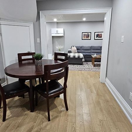 Basement Apartment In Luxury Beach House Toronto Dış mekan fotoğraf