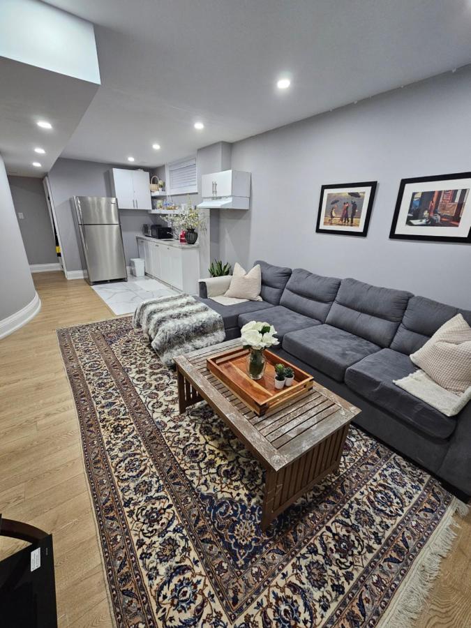 Basement Apartment In Luxury Beach House Toronto Dış mekan fotoğraf